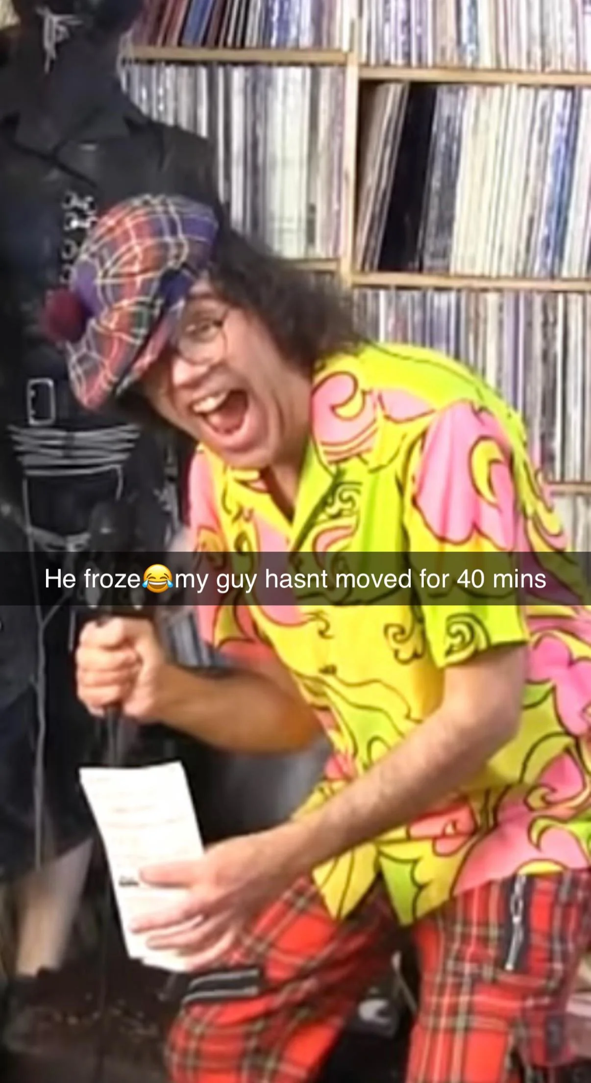 He froze😂my guy hasnt moved for 40 mins